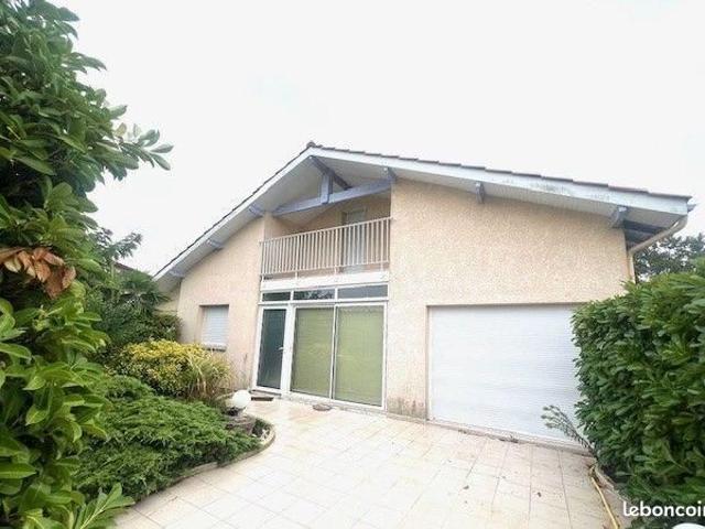 Villa 7 pièces 153 m²