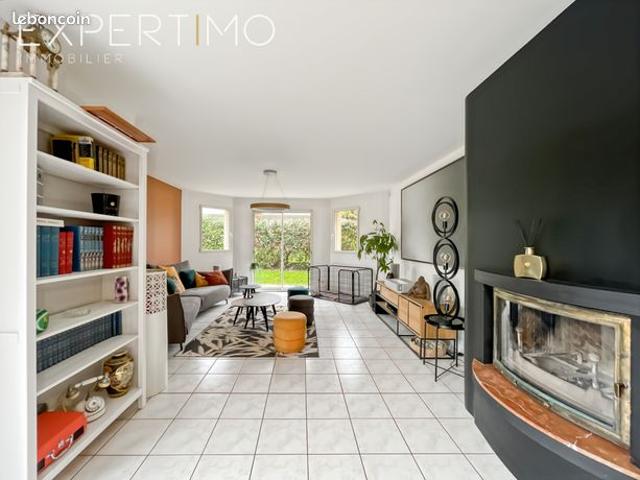 Maison 7 pièces 153 m²