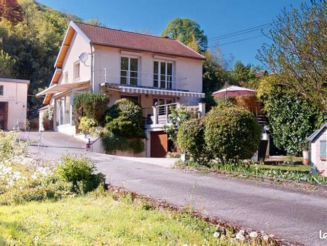 Maison 7 pièces 153 m²