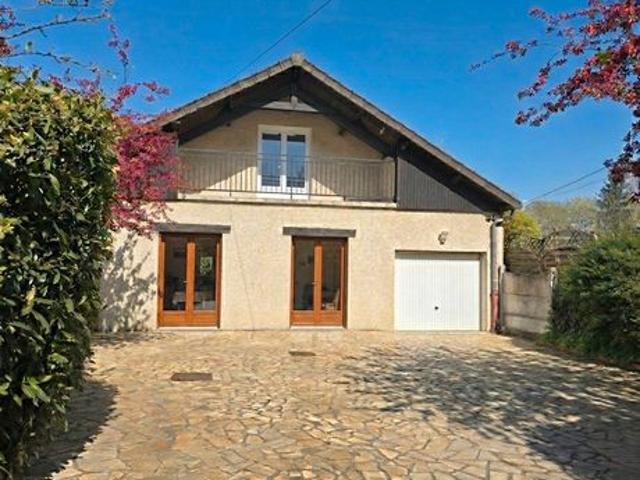 Maison 7 pièces 153 m²