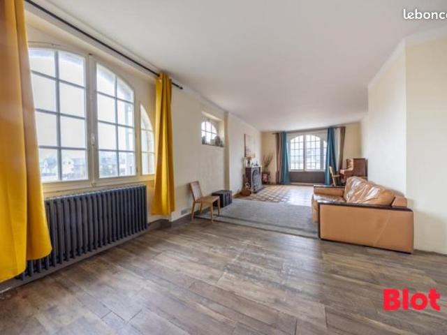 Maison 7 pièces 153 m²