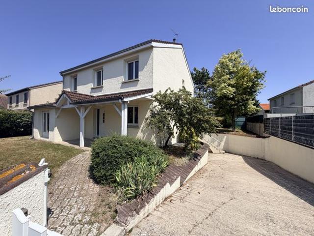 Maison 7 pièces 153 m²