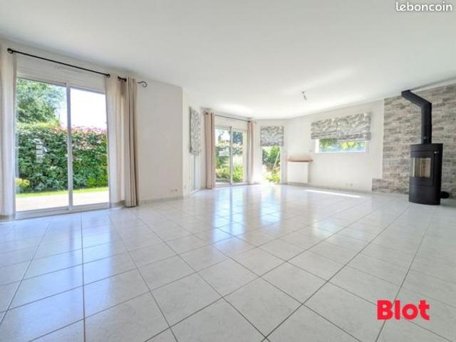 Maison 7 pièces 153 m²