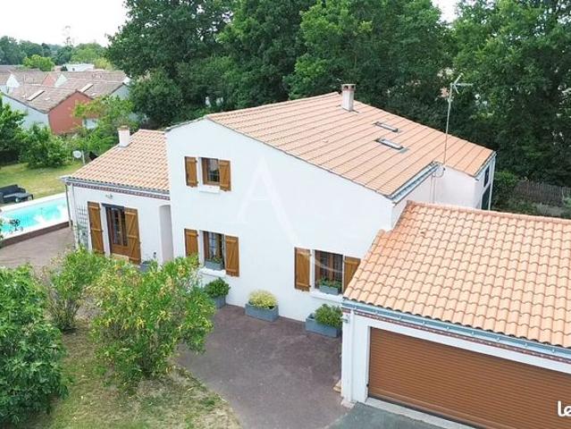 Maison 7 pièces 153 m²