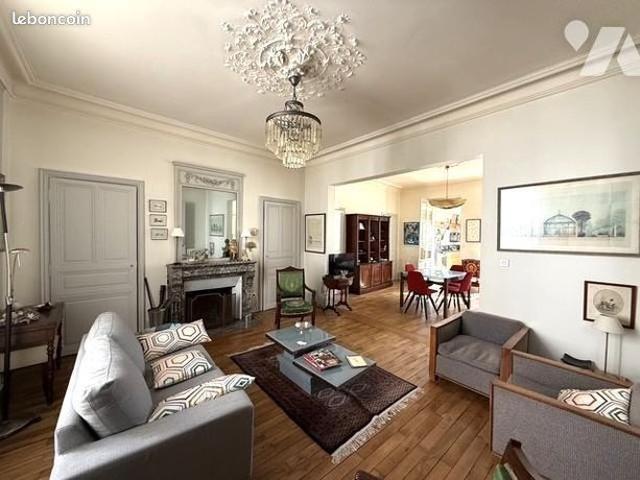 Maison 7 pièces 153 m²