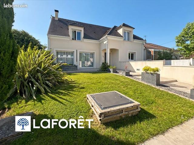 Maison 7 pièces 153 m²