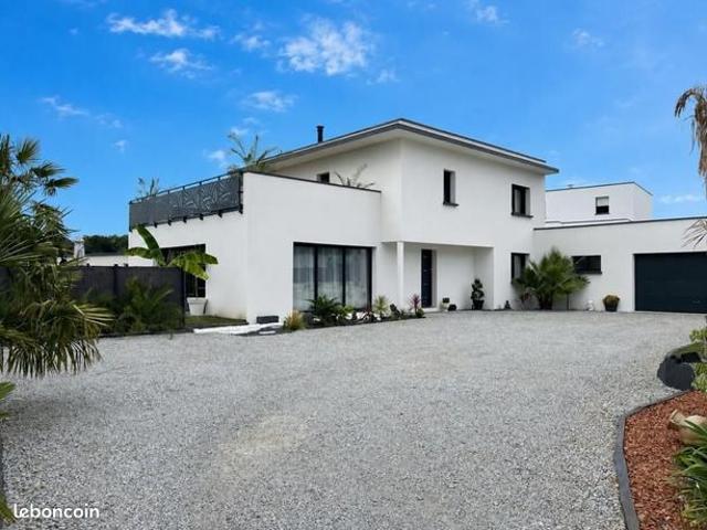 Maison 7 pièces 164 m²