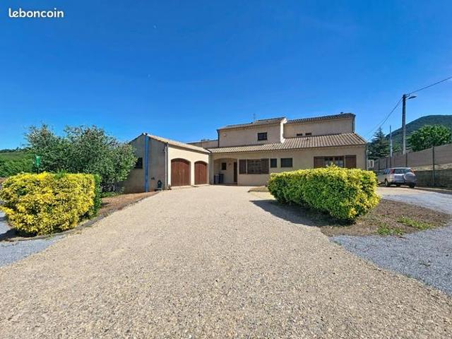 Maison 7 pièces 164 m²