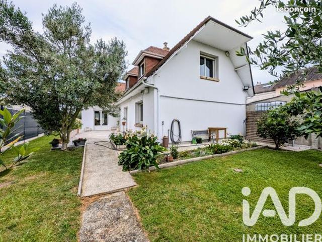 Maison 7 pièces 164 m²