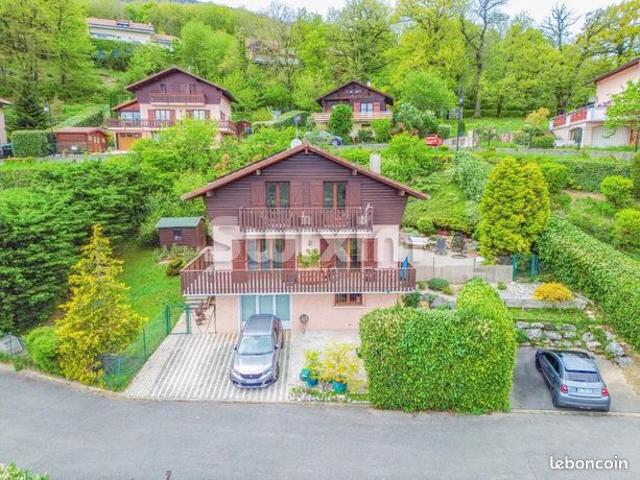 Maison 7 pièces 164 m²