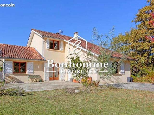 Maison 7 pièces 164 m²