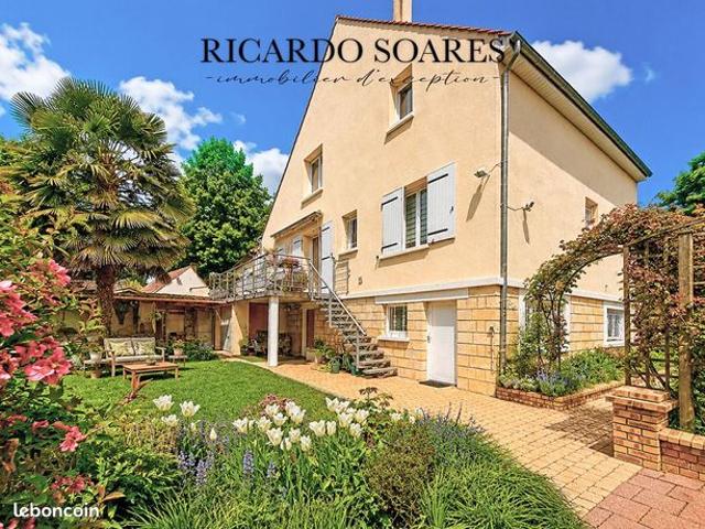 Maison 7 pièces 164 m²