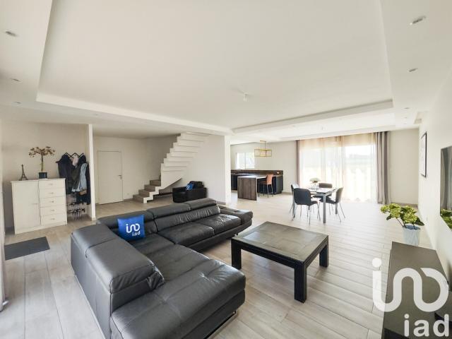 Maison 7 pièces 165 m²
