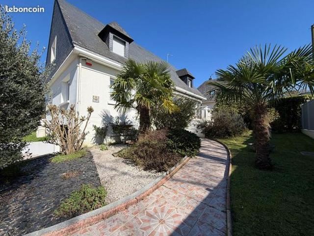 Maison 7 pièces 165 m²