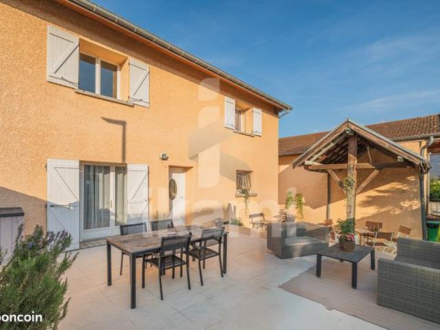 Maison 7 pièces 165 m²