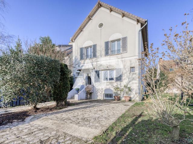 Maison 7 pièces 165 m²