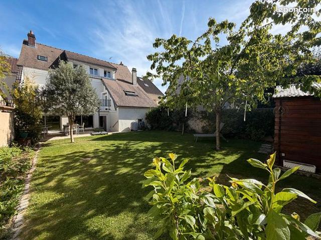 Maison 7 pièces 165 m²