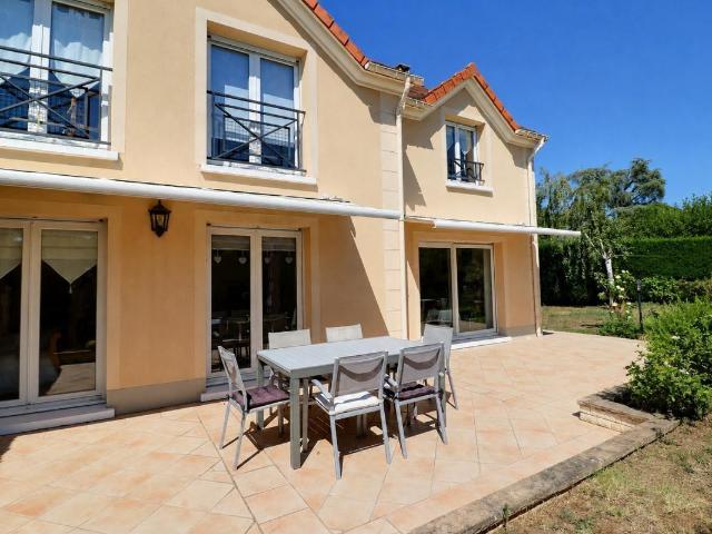Maison 7 pièces 165 m²