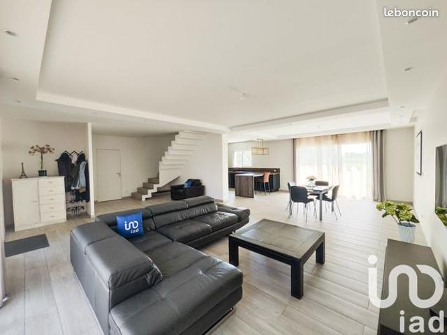 Maison 7 pièces 165 m²