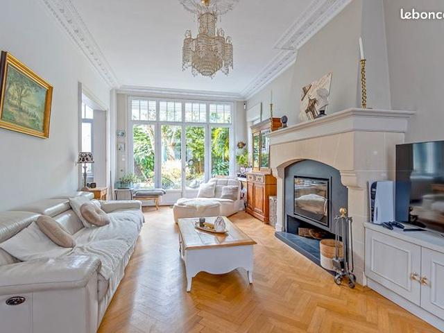 Maison 7 pièces 165 m²