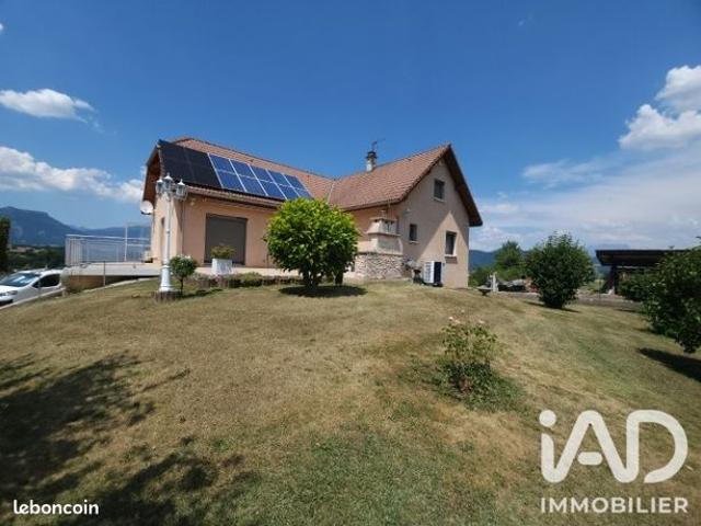 Maison 7 pièces 165 m²