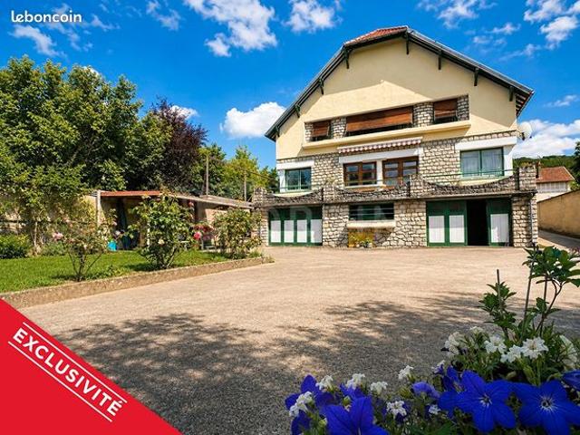 Maison 7 pièces 165 m²