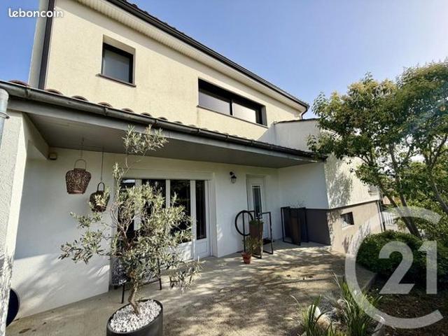 Maison 7 pièces 165 m²