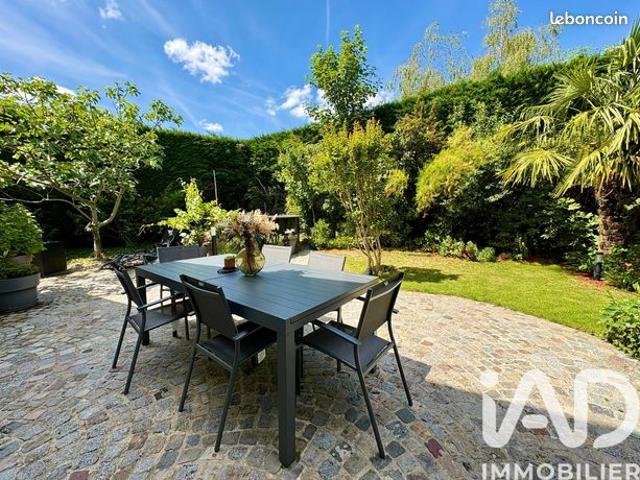 Maison 7 pièces 178 m²