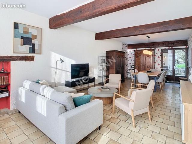 Maison 7 pièces 165 m²