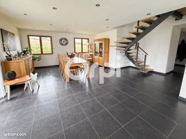 Maison 7 pièces 165 m²
