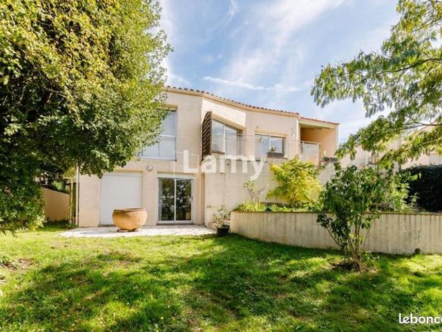 Maison 7 pièces 165 m²