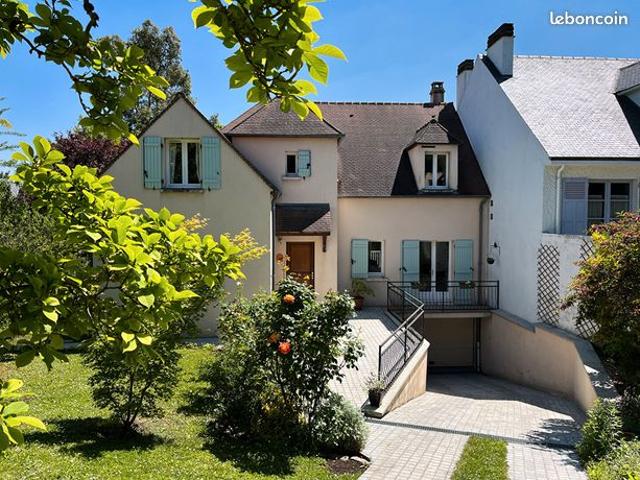 Maison 7 pièces 165 m²
