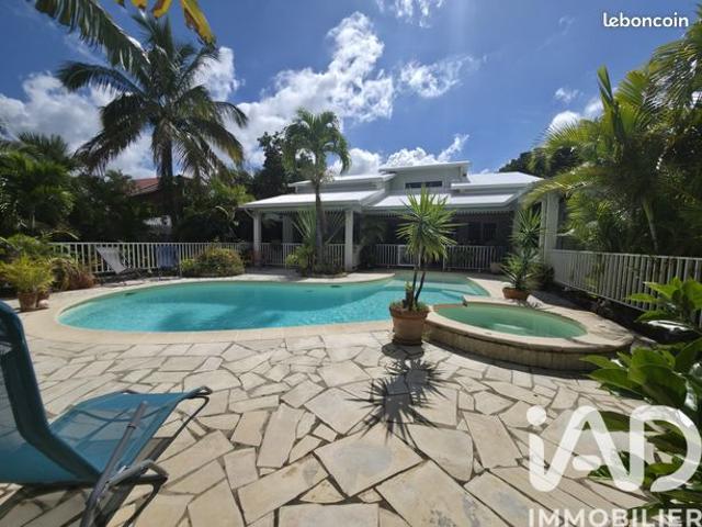 Villa 6 pièces 165 m²