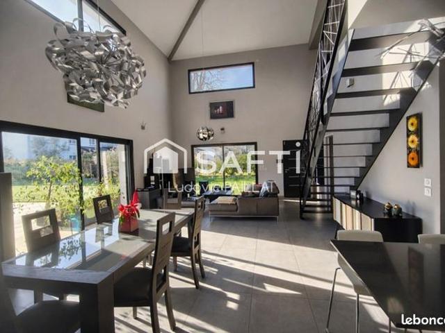 Maison 7 pièces 165 m²