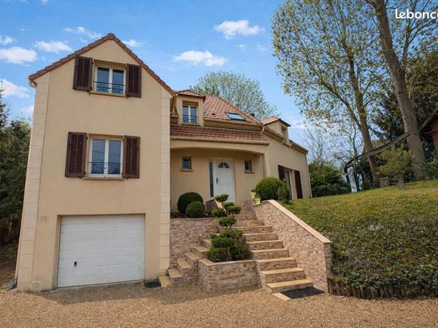 Maison 7 pièces 165 m²