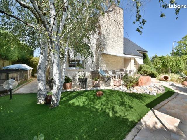 Maison 7 pièces 165 m²