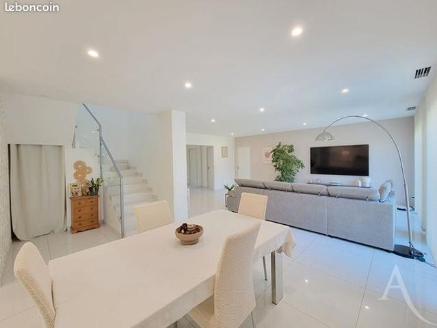 Maison 7 pièces 165 m²