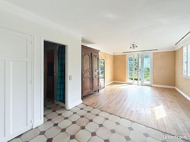 Maison 7 pièces 166 m²