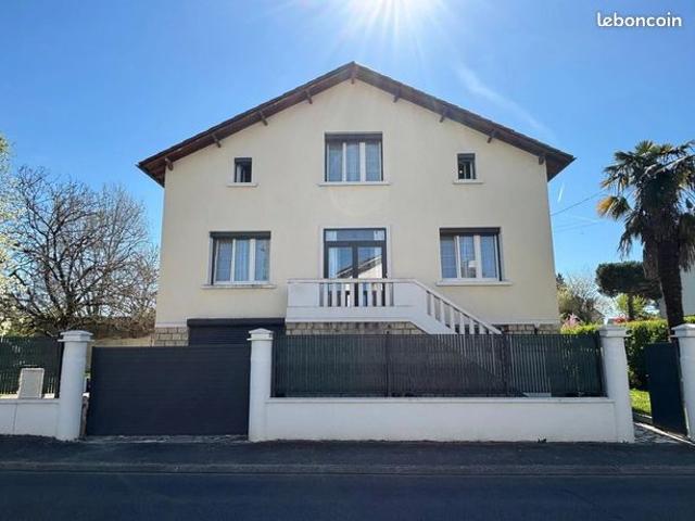 Maison 7 pièces 166 m²