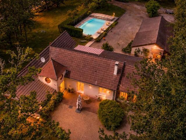 Maison 7 pièces 166 m²