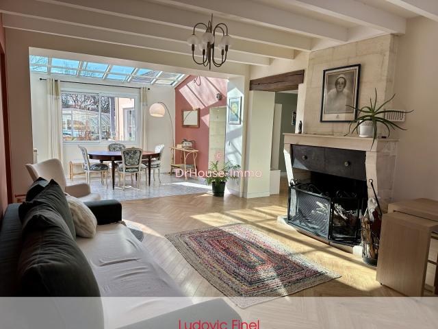 Maison 7 pièces 166 m²