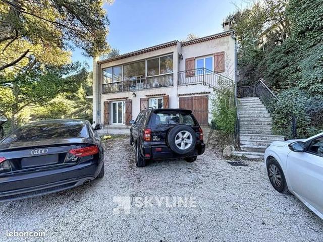Maison 7 pièces 166 m²
