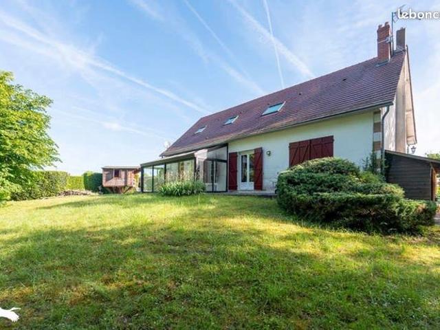 Maison 7 pièces 166 m²