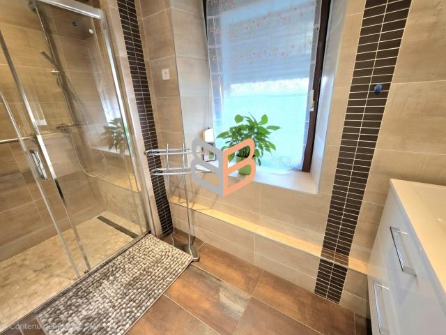 Maison 7 pièces 166 m²