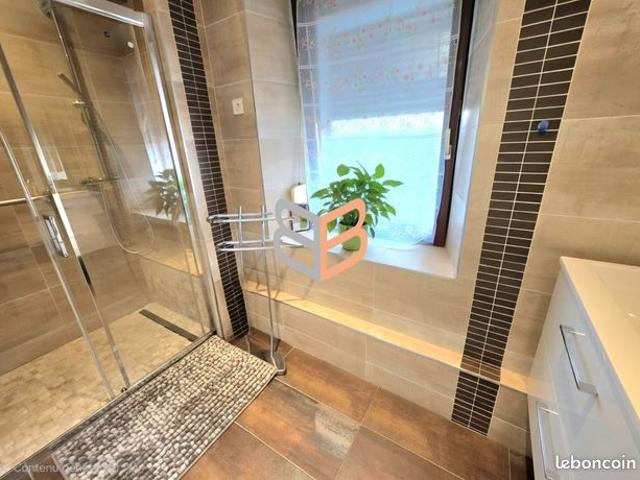 Maison 7 pièces 166 m²