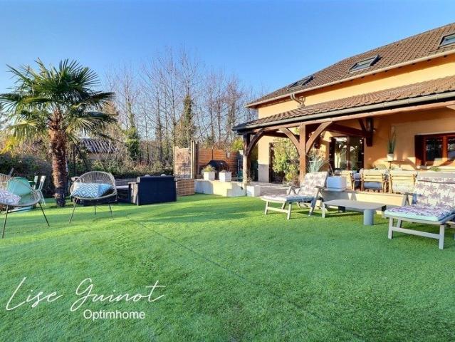 Maison 7 pièces 166 m²