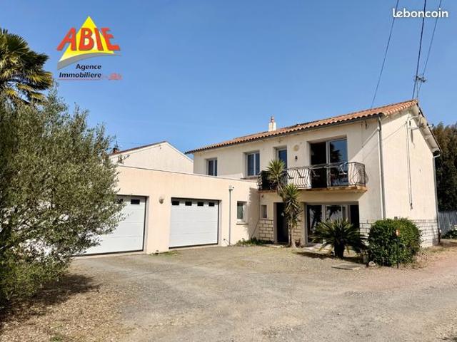 Maison 7 pièces 166 m²