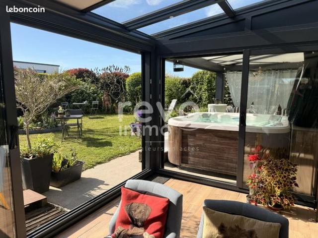 Maison 7 pièces 166 m²