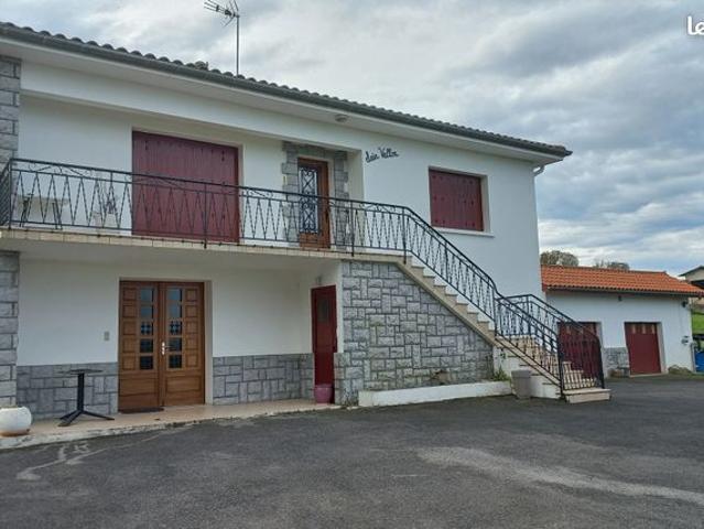Propriété 7 pièces 166 m²