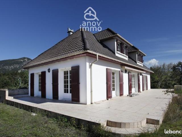 Maison 7 pièces 166 m²
